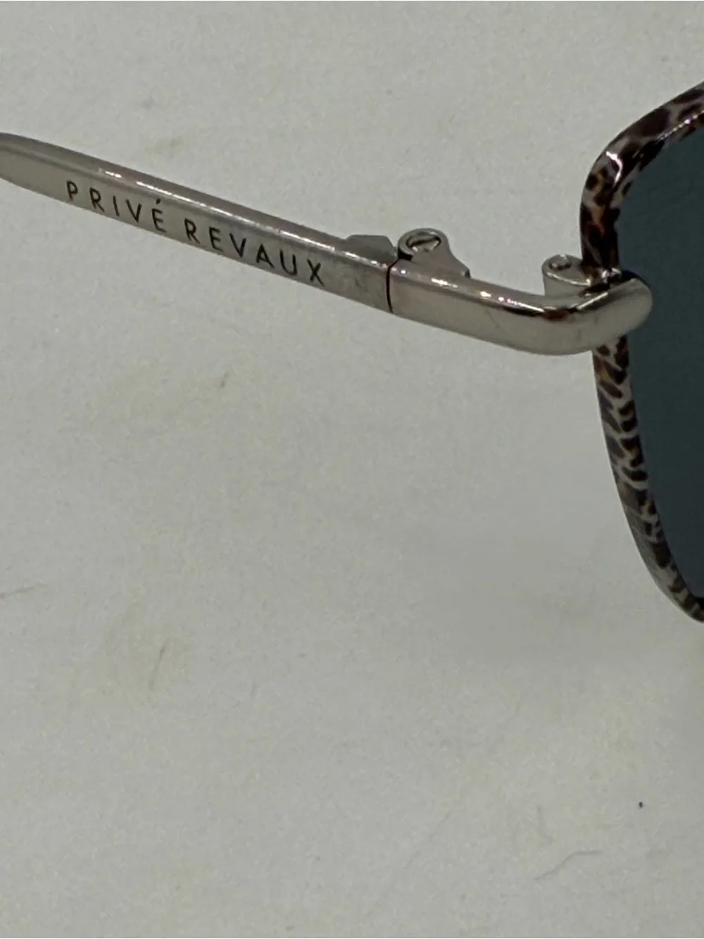 NEW! Prive Reveaux Women’s Purr/S Polarized Black Silver Sunglasses 840219235097